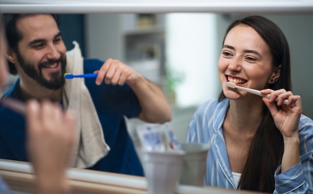 Brosse à dents électrique ou manuelle