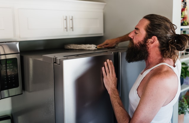 frigo qui fait du bruit